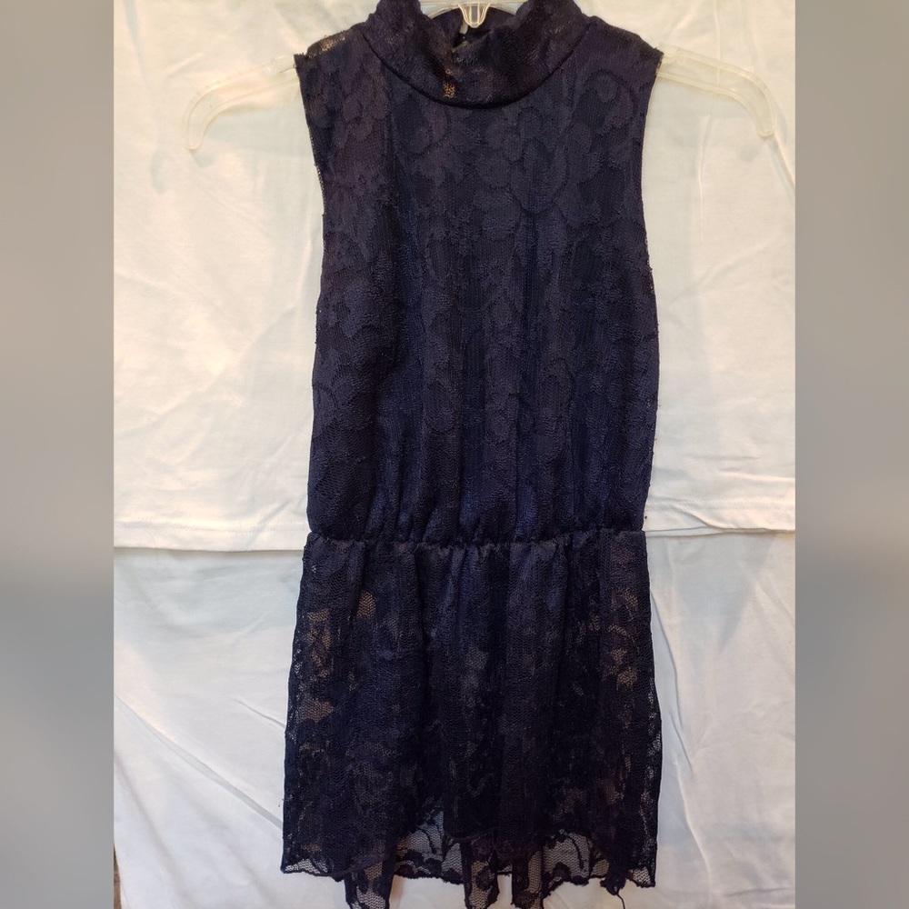 CHARLOTTE RUSSE lace top